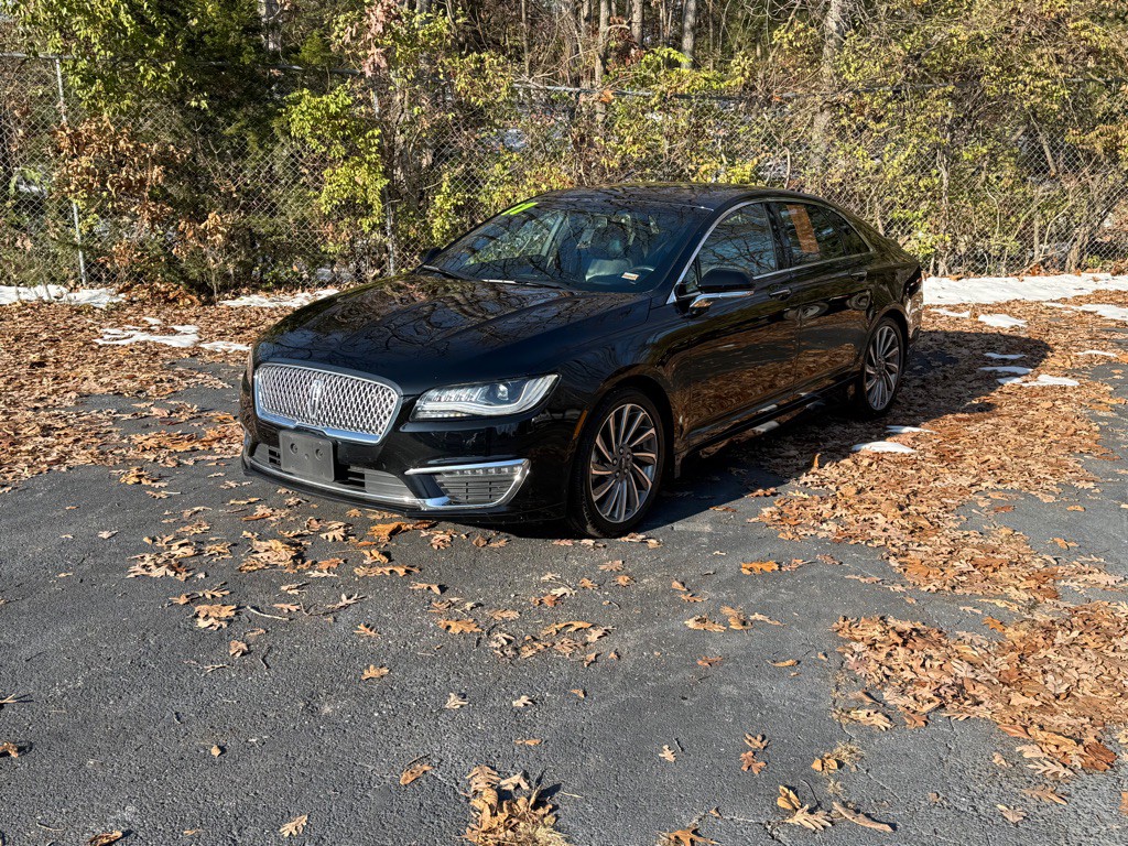 2017 Lincoln MKZ Image 1