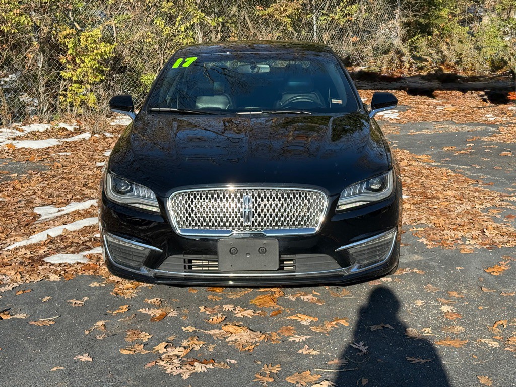 2017 Lincoln MKZ Image 2