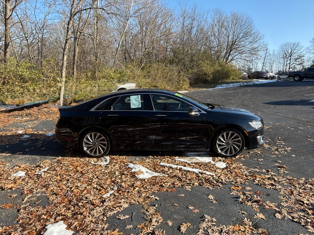 2017 Lincoln MKZ Image 4