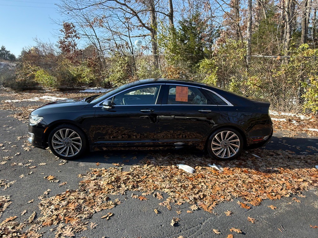2017 Lincoln MKZ Image 8