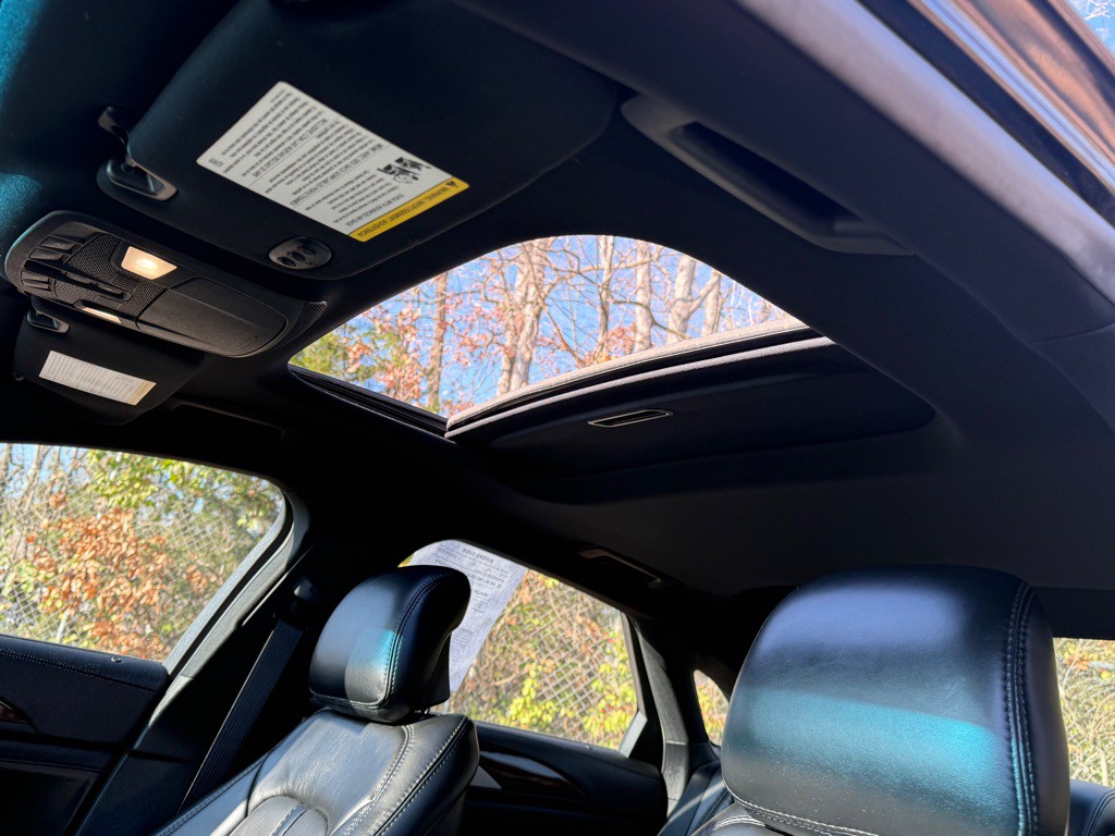 2017 Lincoln MKZ Image 12