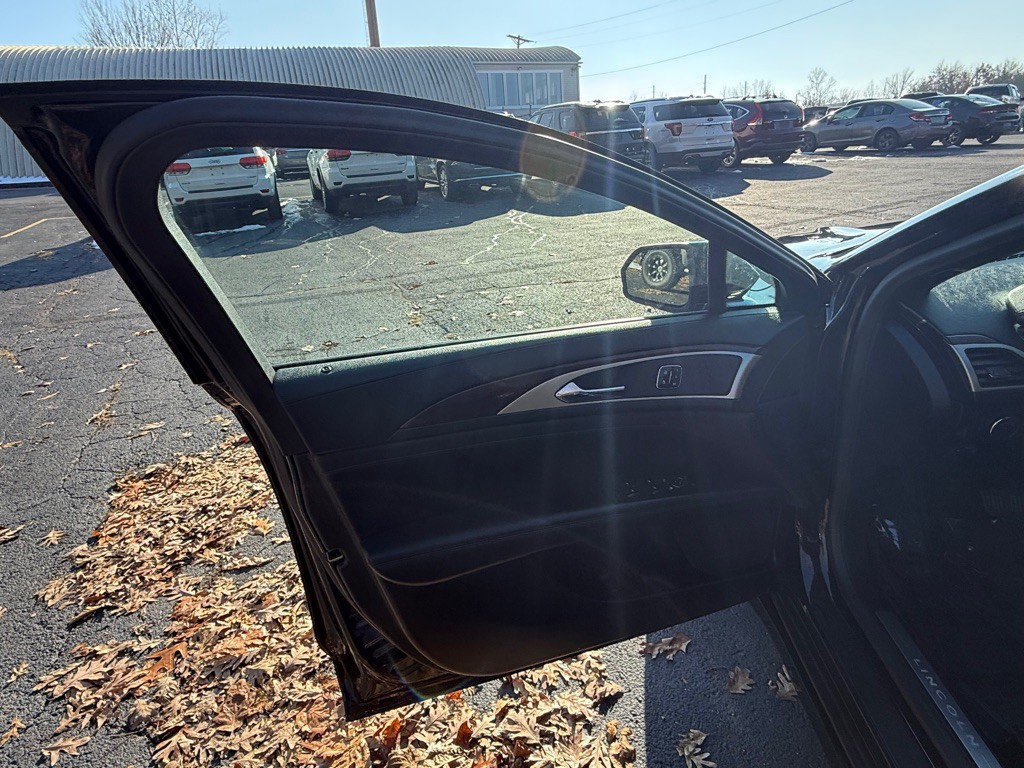 2017 Lincoln MKZ Image 15