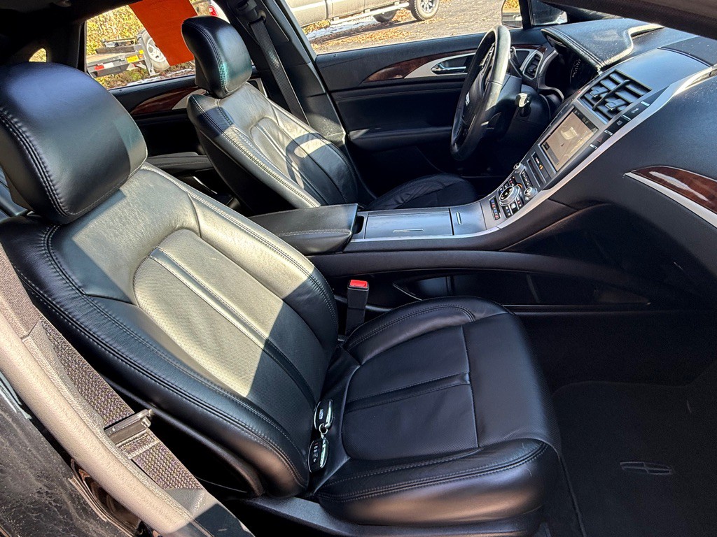 2017 Lincoln MKZ Image 22