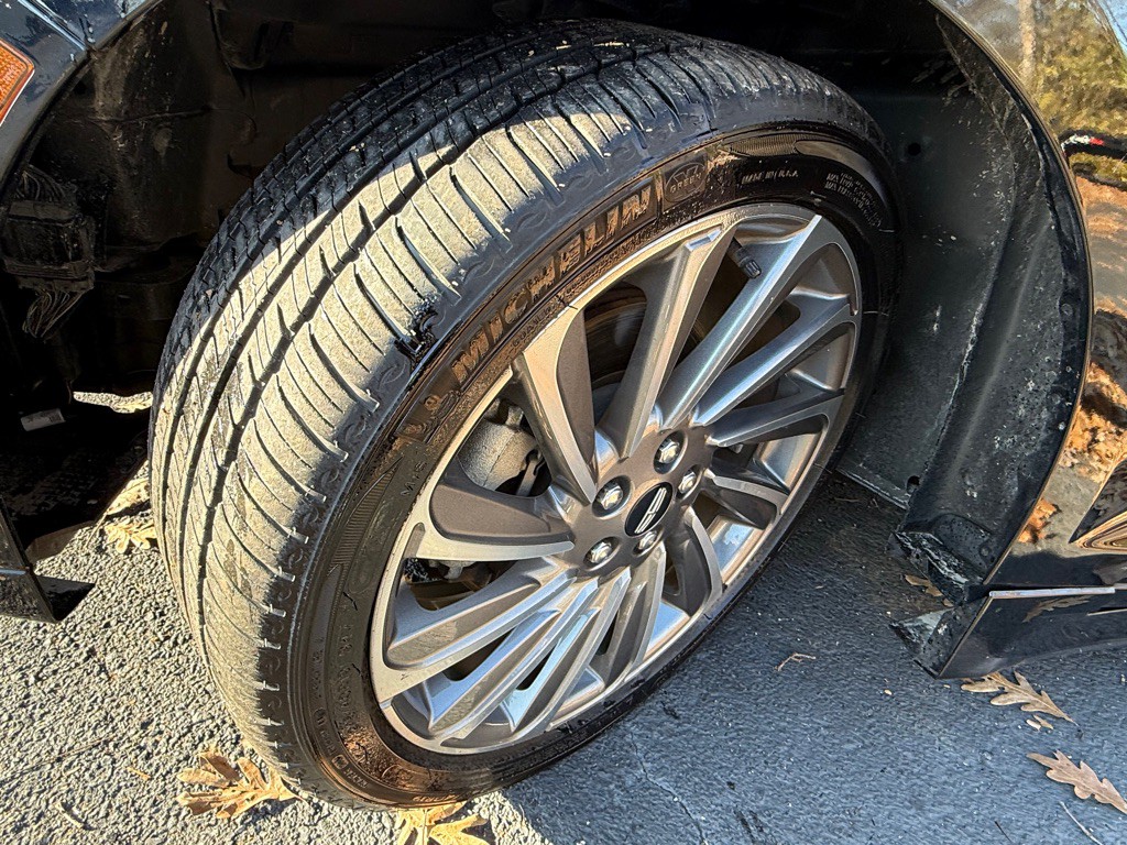 2017 Lincoln MKZ Image 26