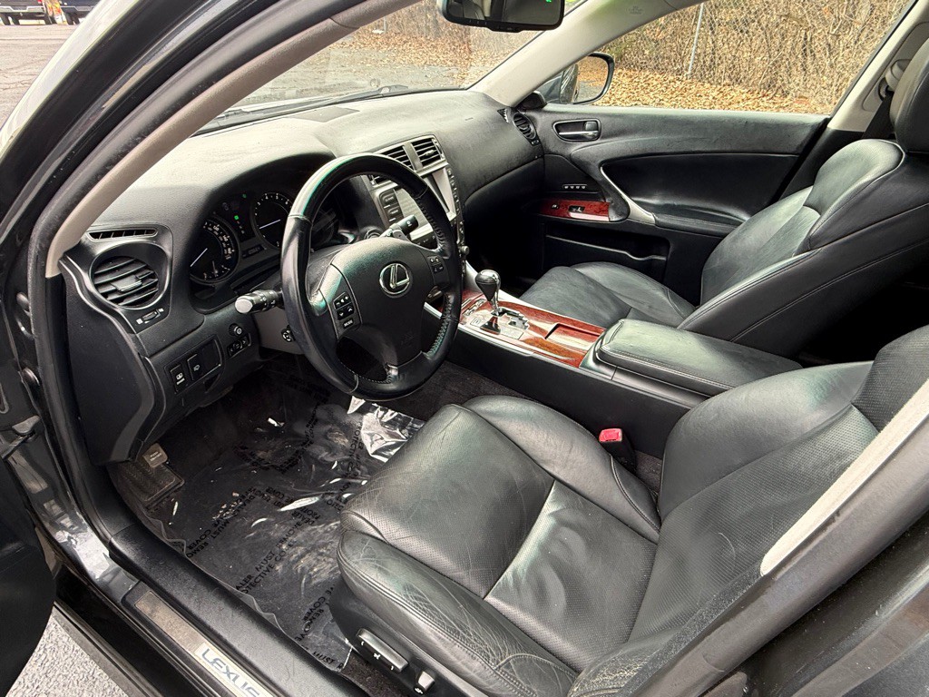 2007 Lexus IS Image 12