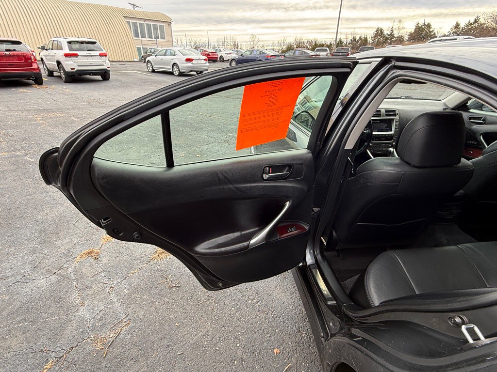 2007 Lexus IS Image 16
