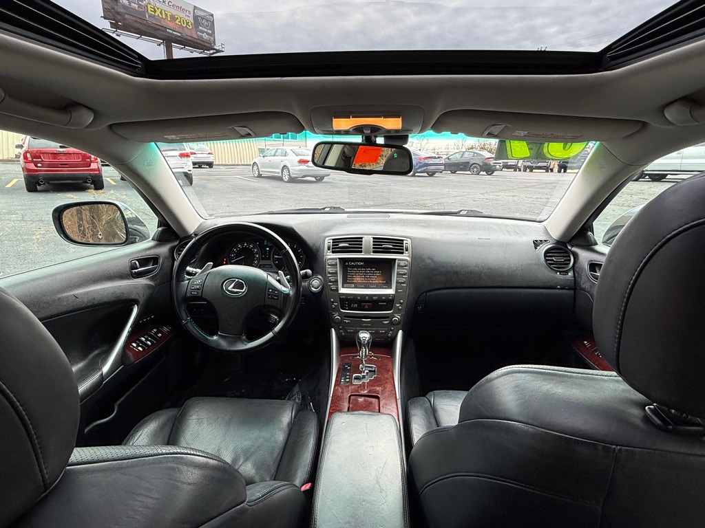 2007 Lexus IS Image 18