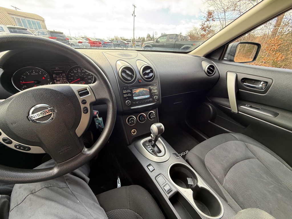 2012 Nissan Rogue Image 11