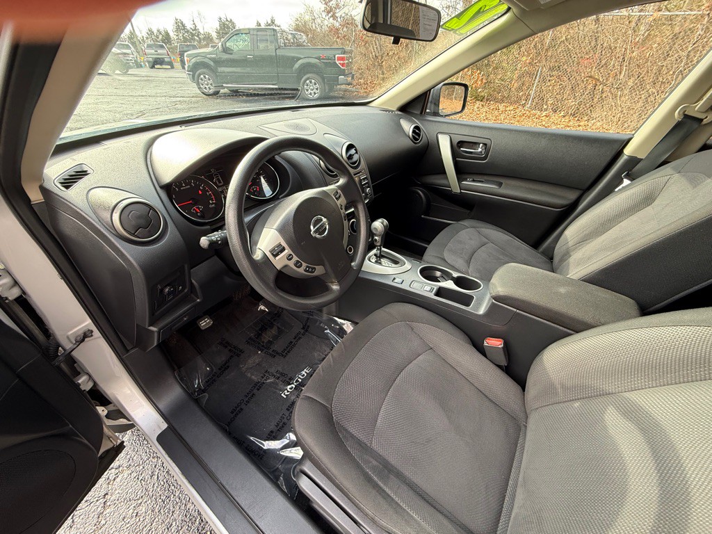 2012 Nissan Rogue Image 13