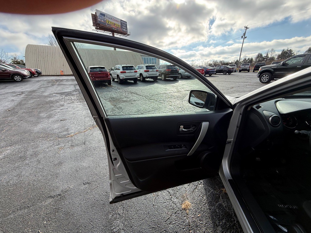 2012 Nissan Rogue Image 14