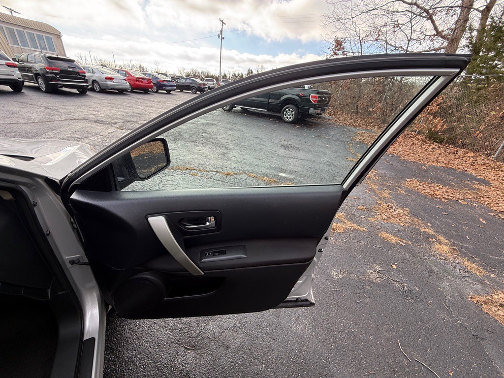 2012 Nissan Rogue Image 22