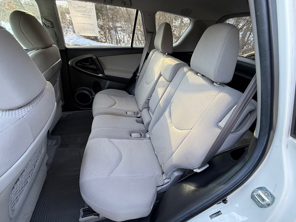 2011 Toyota Rav4 Image 13