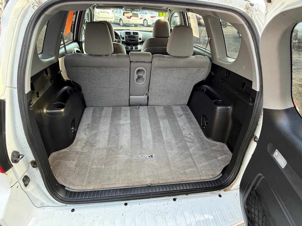 2011 Toyota Rav4 Image 15