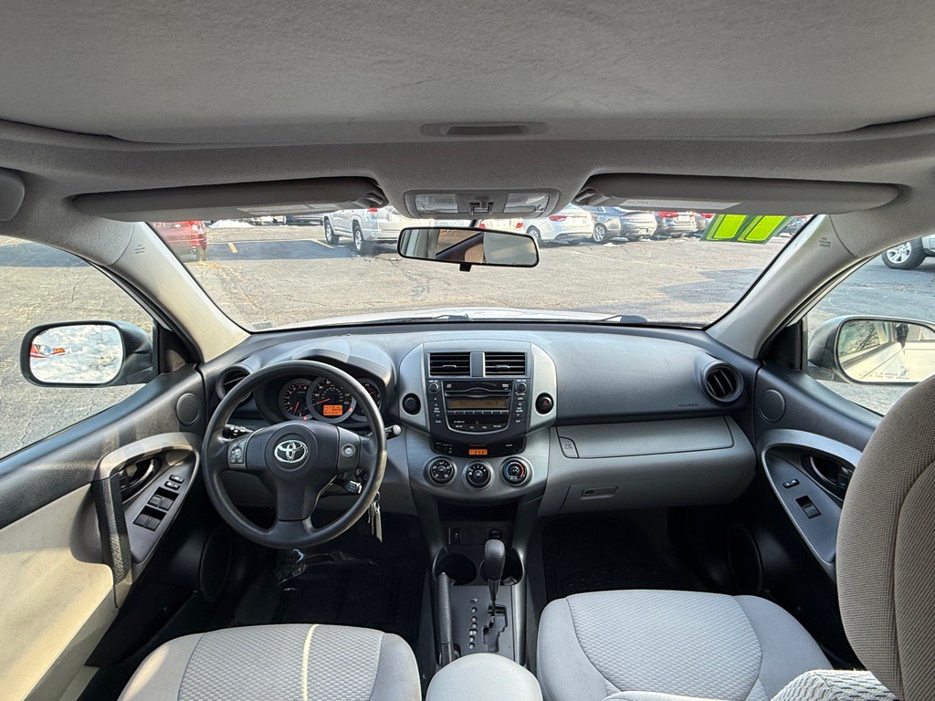 2011 Toyota Rav4 Image 17