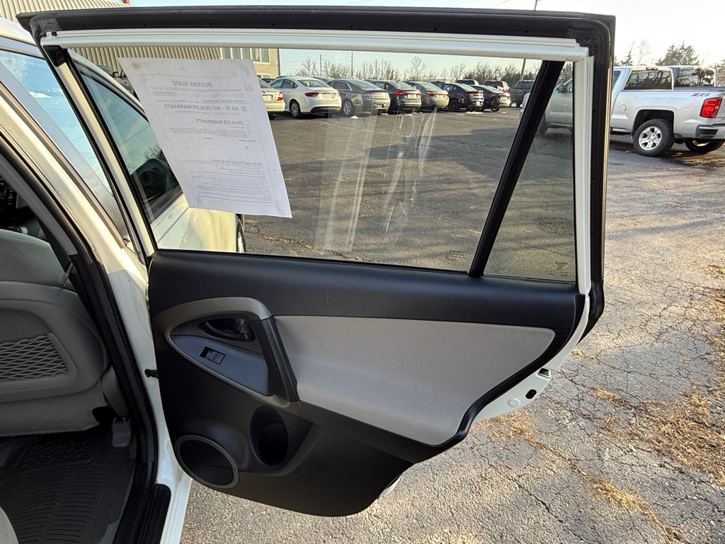 2011 Toyota Rav4 Image 19