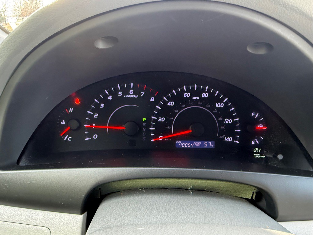 2011 Toyota Camry Image 9