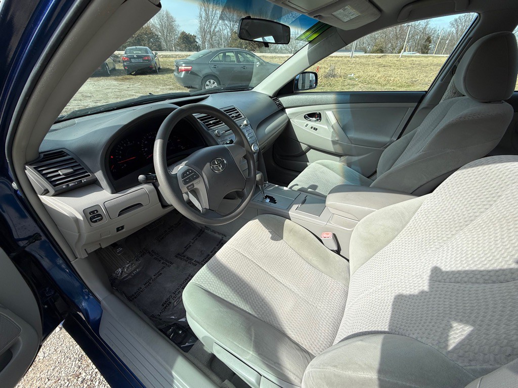 2011 Toyota Camry Image 11