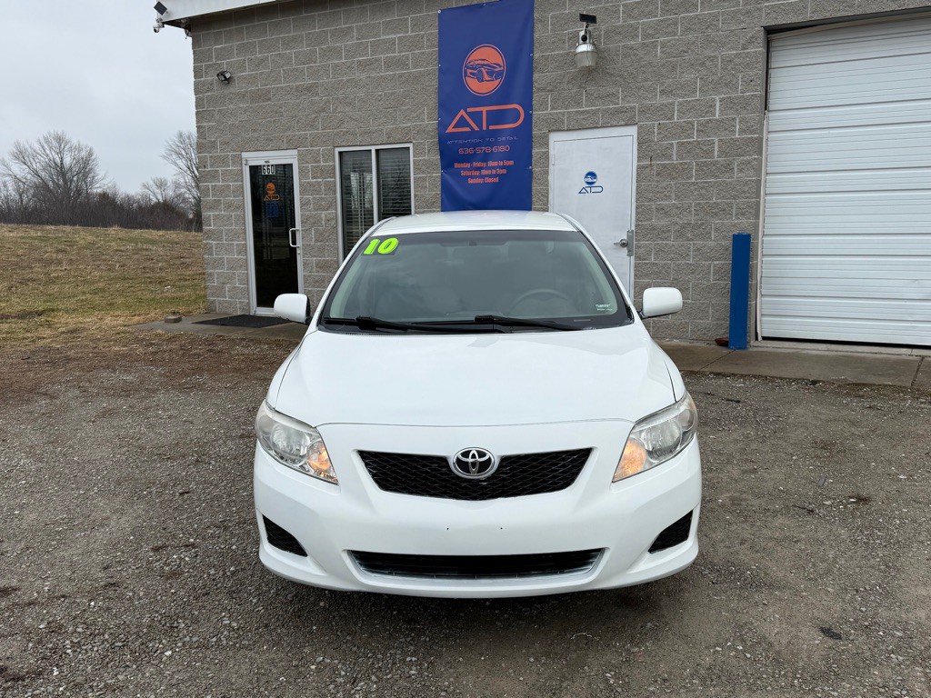 2010 Toyota Corolla Image 2