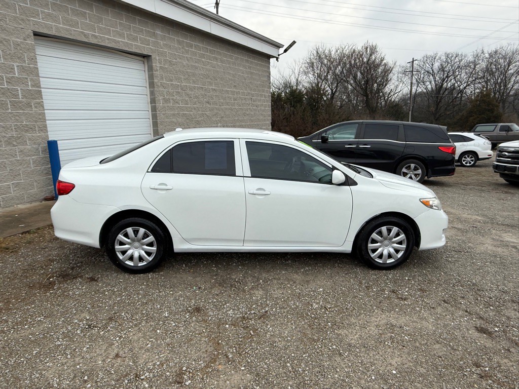 2010 Toyota Corolla Image 4