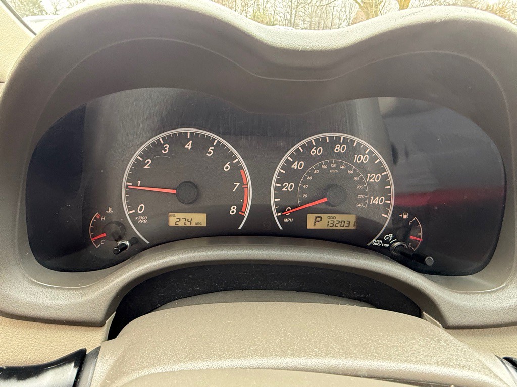 2010 Toyota Corolla Image 9