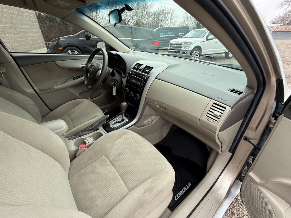 2010 Toyota Corolla Image 18