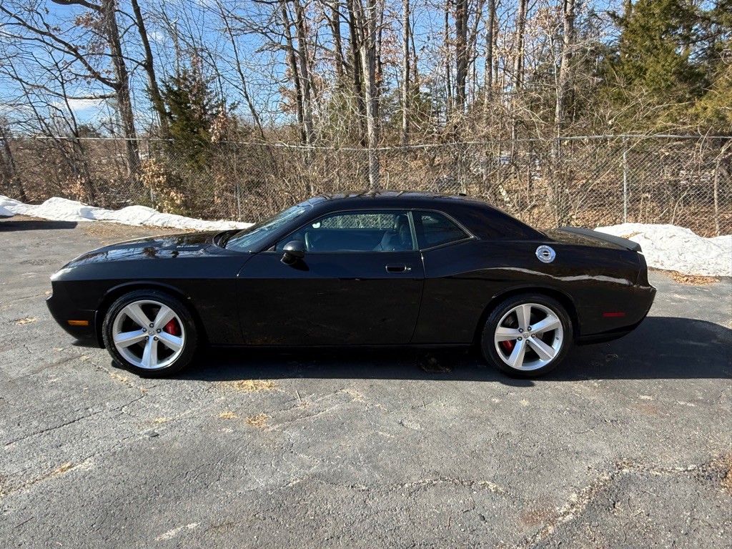 2009 Dodge Challenger Image 8