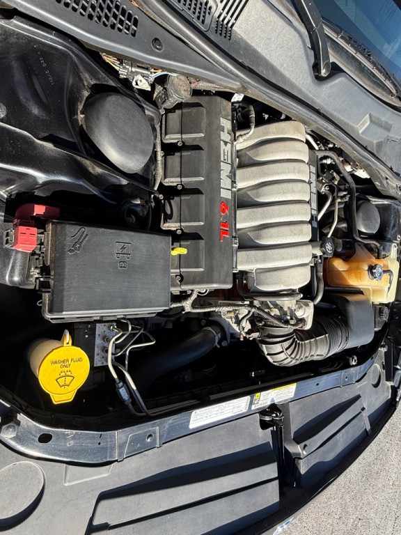 2009 Dodge Challenger Image 21