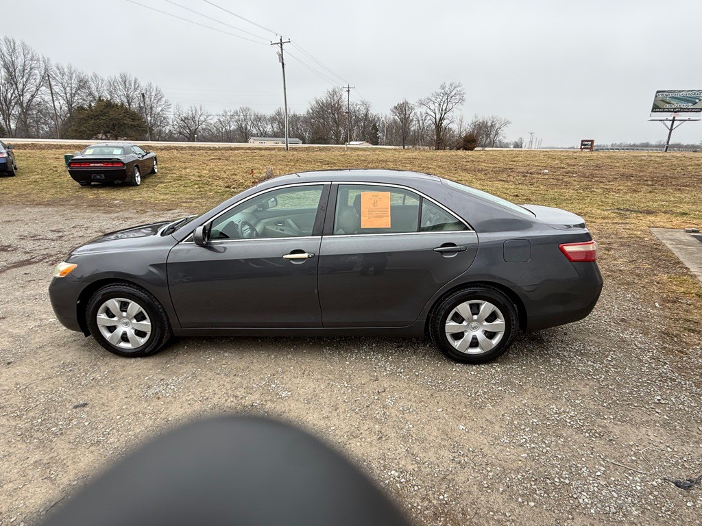 2009 Toyota Camry Image 8