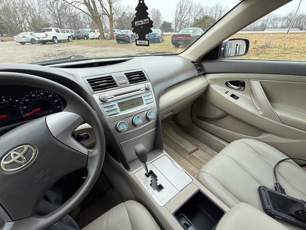 2009 Toyota Camry Image 11