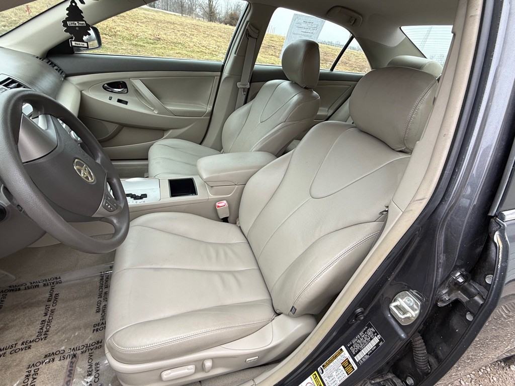 2009 Toyota Camry Image 13