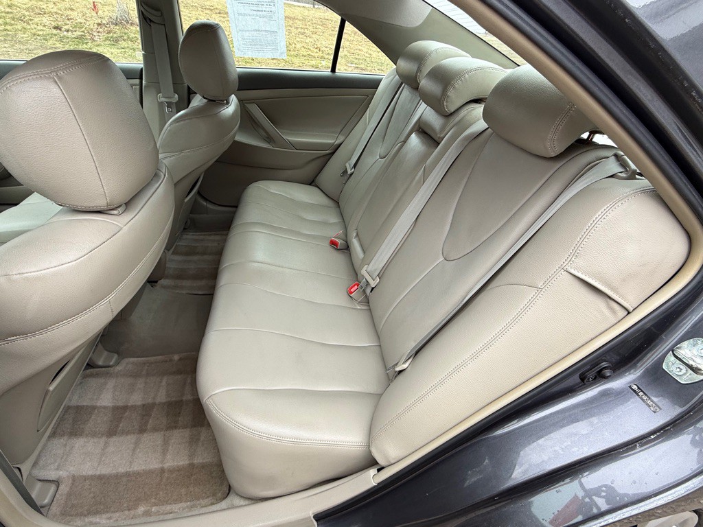 2009 Toyota Camry Image 15