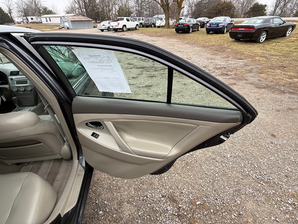 2009 Toyota Camry Image 20