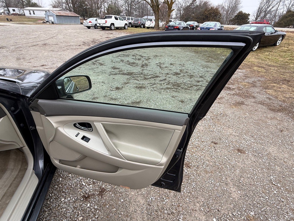 2009 Toyota Camry Image 23