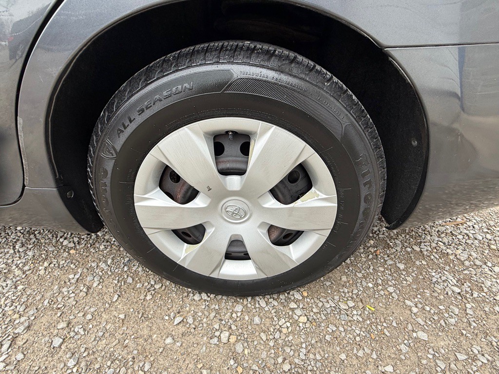 2009 Toyota Camry Image 28