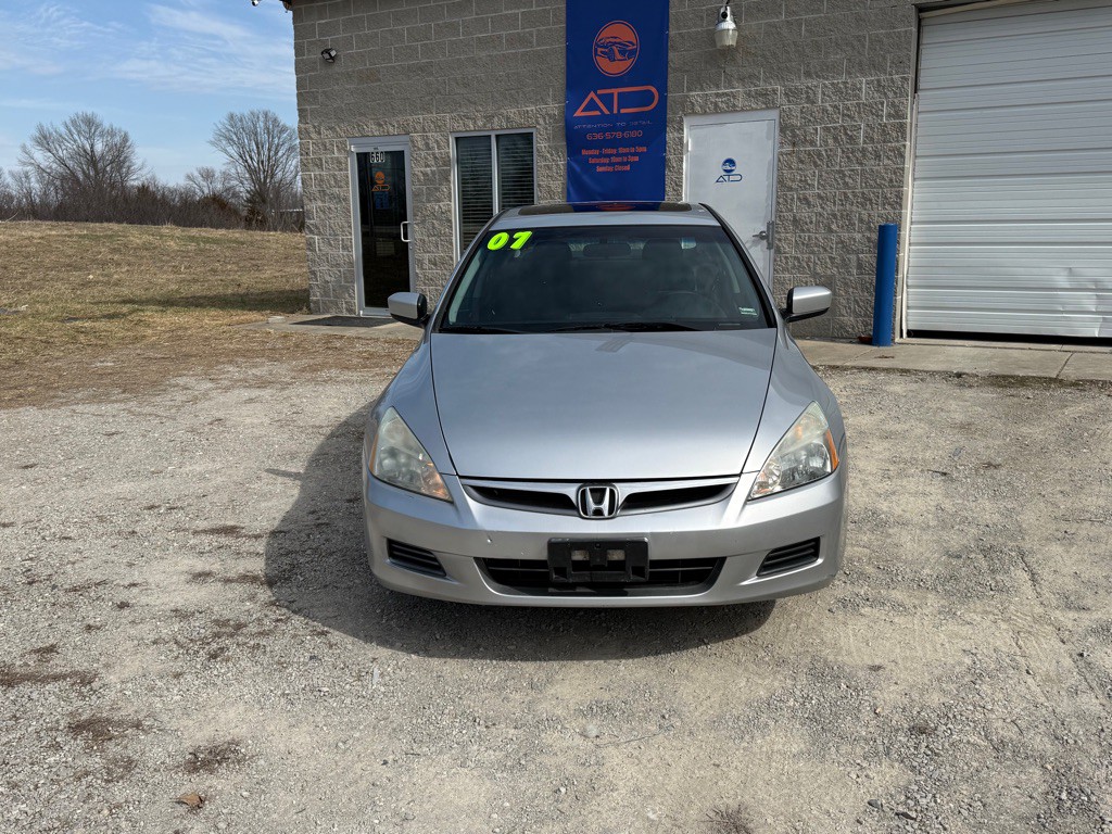 2007 Honda Accord Image 2