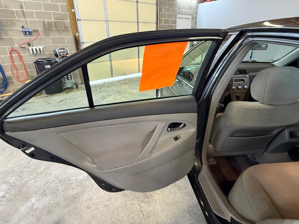 2011 Toyota Camry Image 15