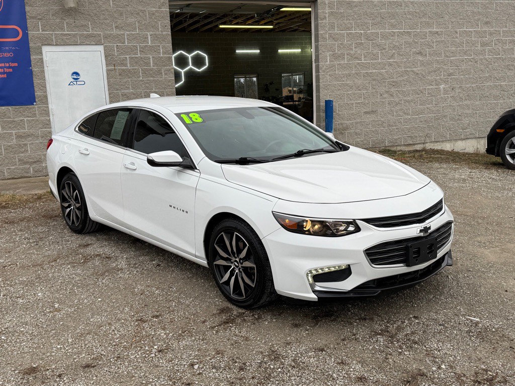 2018 Chevrolet Malibu Image 3