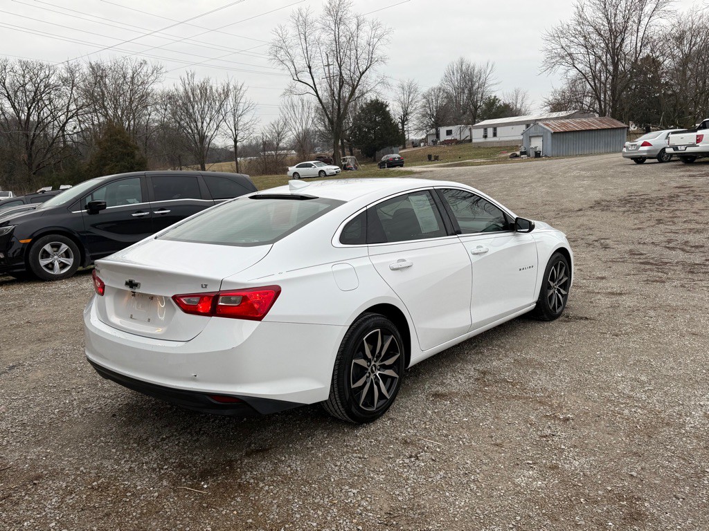 2018 Chevrolet Malibu Image 5