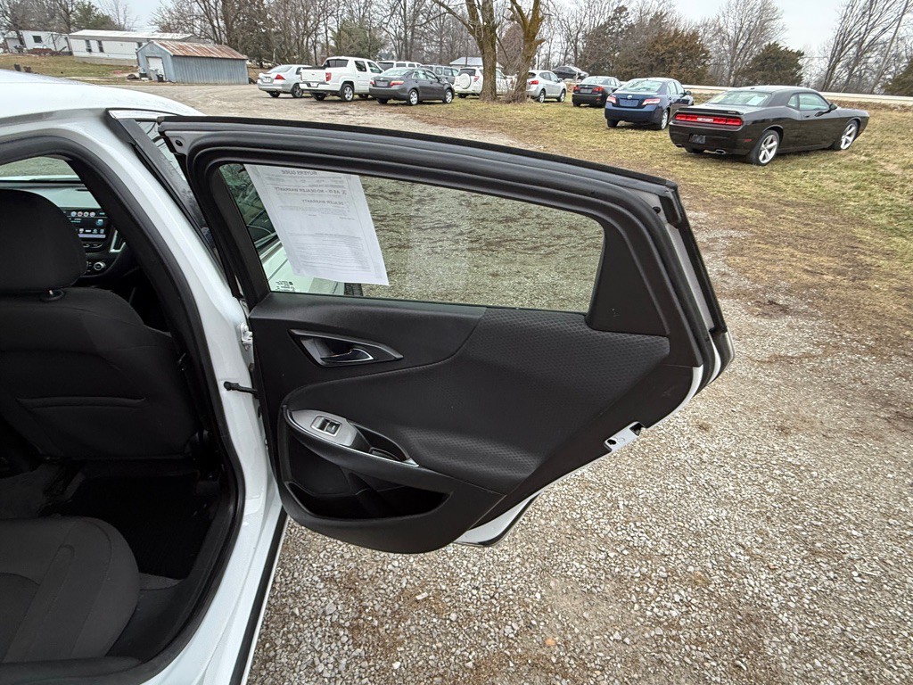 2018 Chevrolet Malibu Image 19