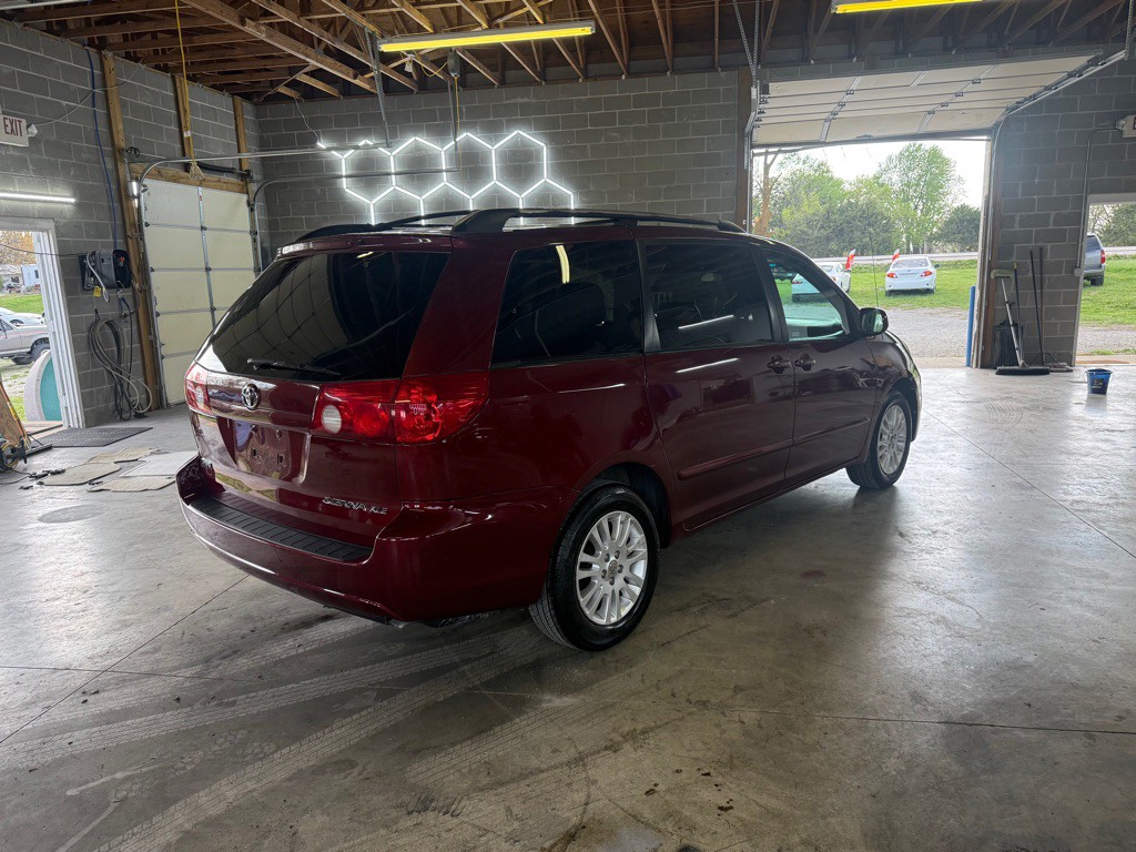 2008 Toyota Sienna Image 5