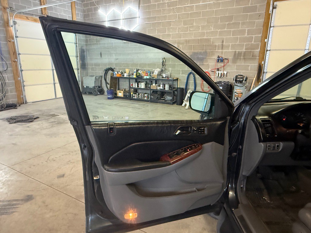 2003 Acura MDX Image 13