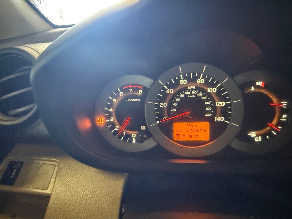 2012 Toyota Rav4 Image 9