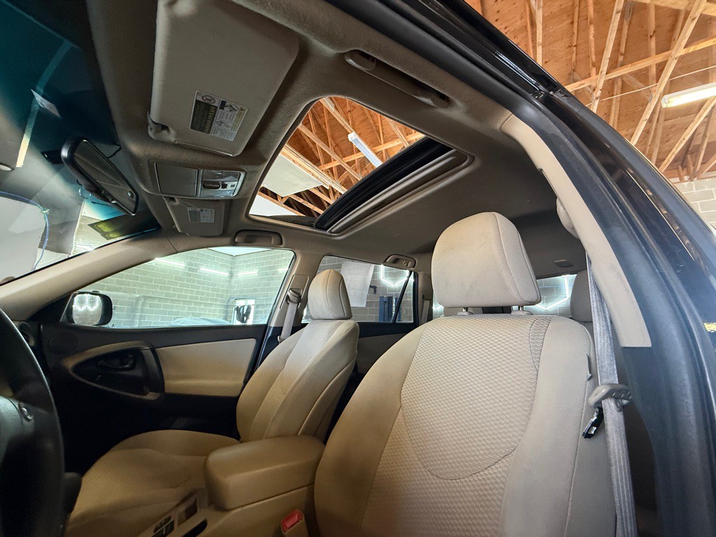 2012 Toyota Rav4 Image 13