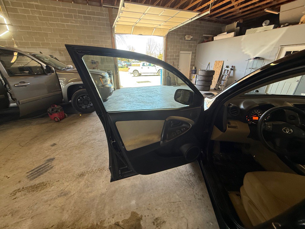 2012 Toyota Rav4 Image 15