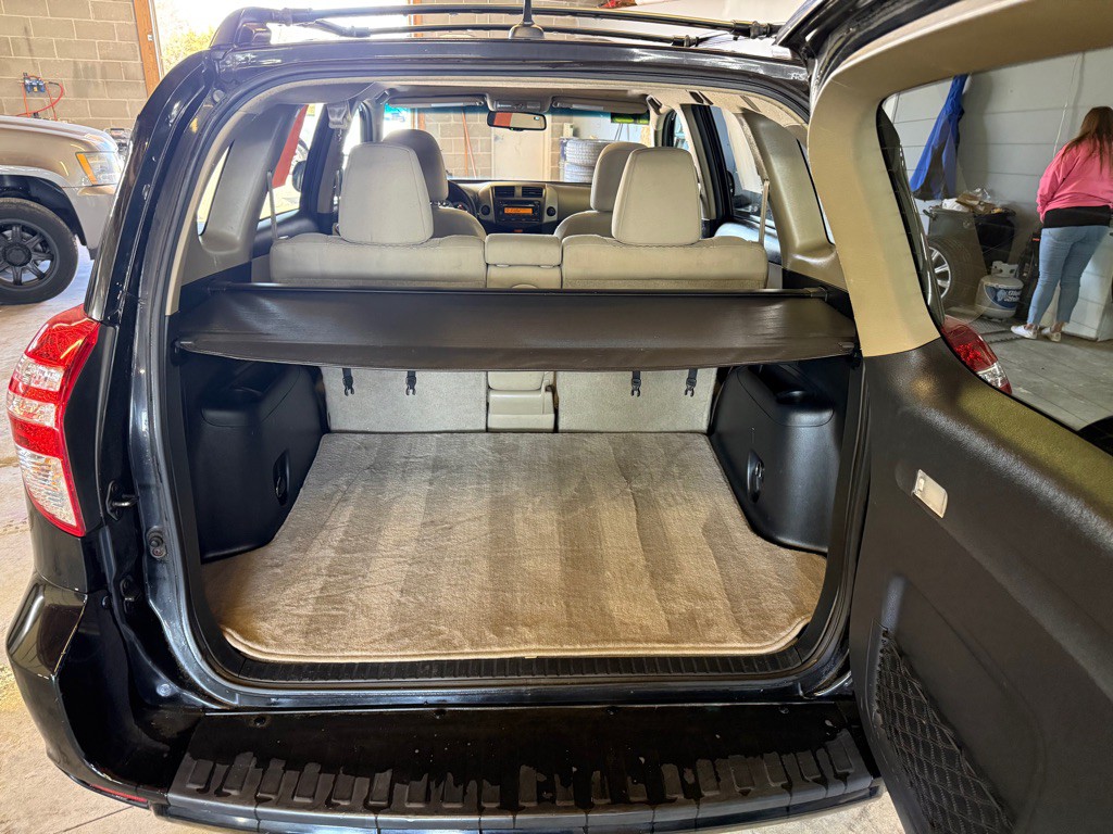 2012 Toyota Rav4 Image 18