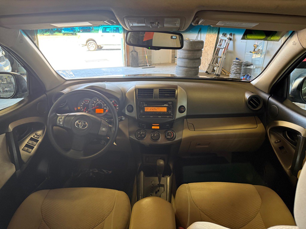 2012 Toyota Rav4 Image 19