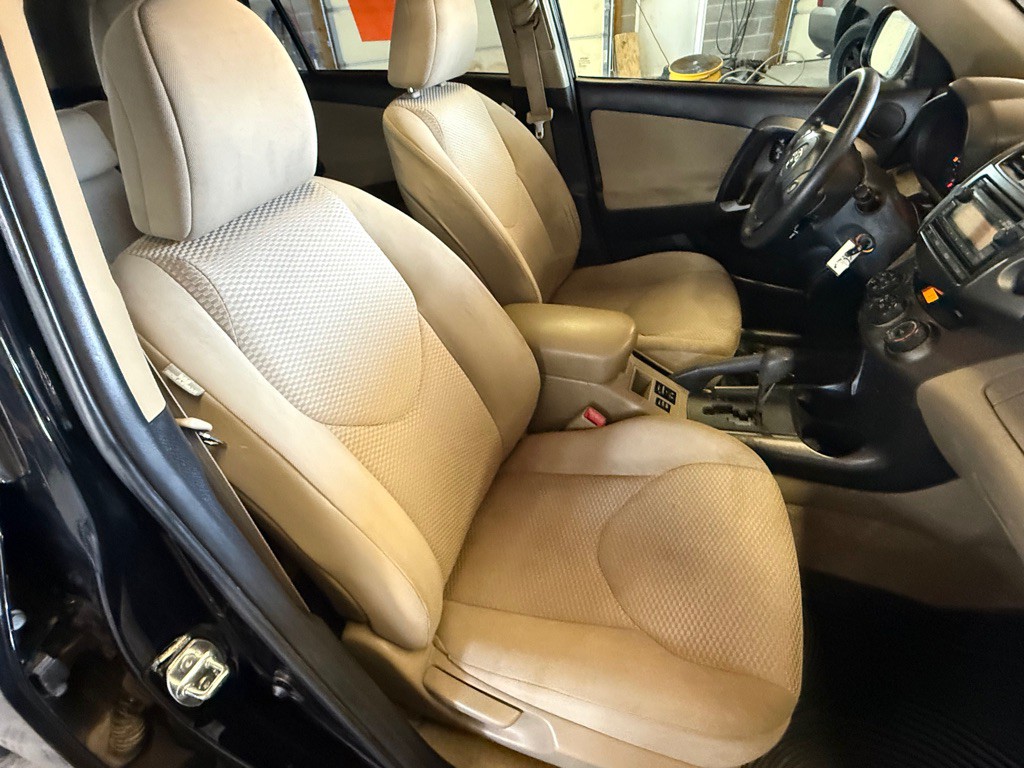 2012 Toyota Rav4 Image 23