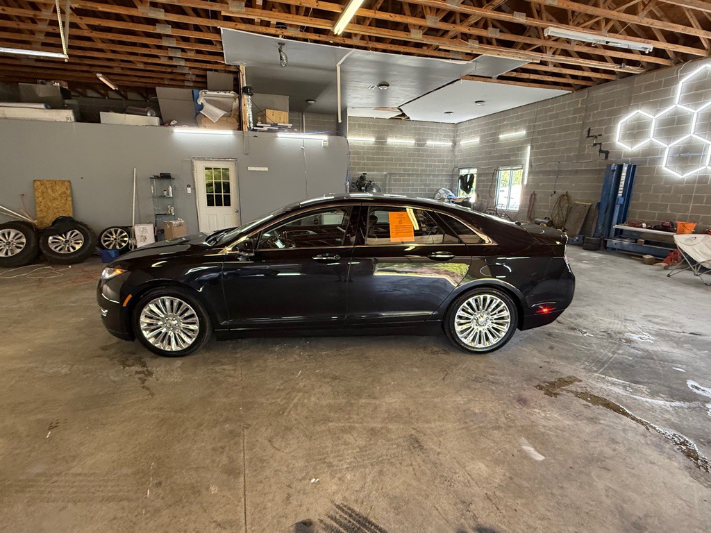 2014 Lincoln MKZ Image 9