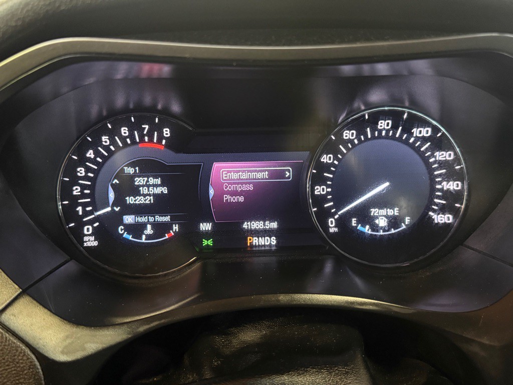 2014 Lincoln MKZ Image 10