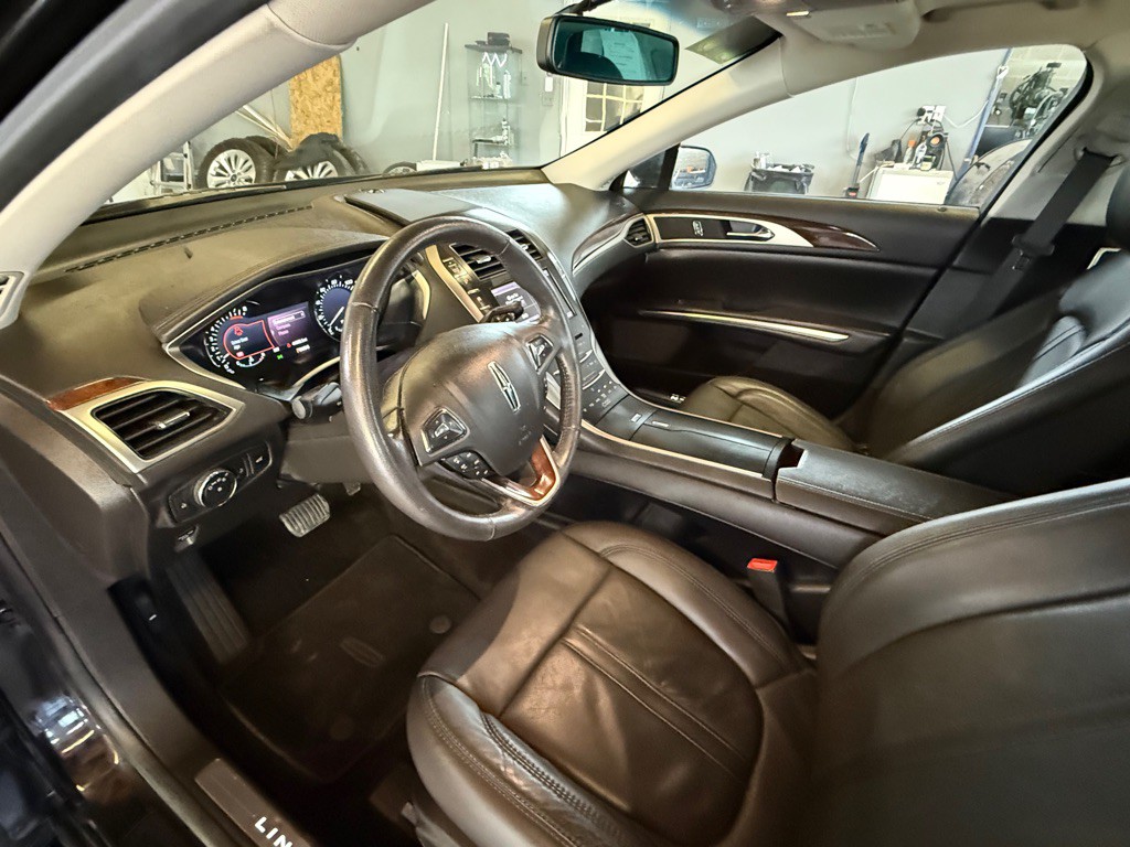 2014 Lincoln MKZ Image 12